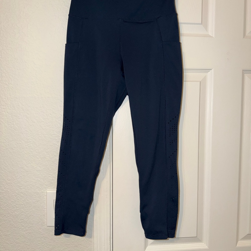 Senita Athletics Black High-Rise Leggings with Side Pockets